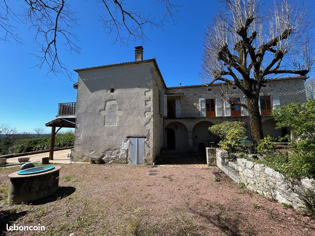 Maison 7 pièces 227 m² · à Lavardac · 227 m² · 249 000 €