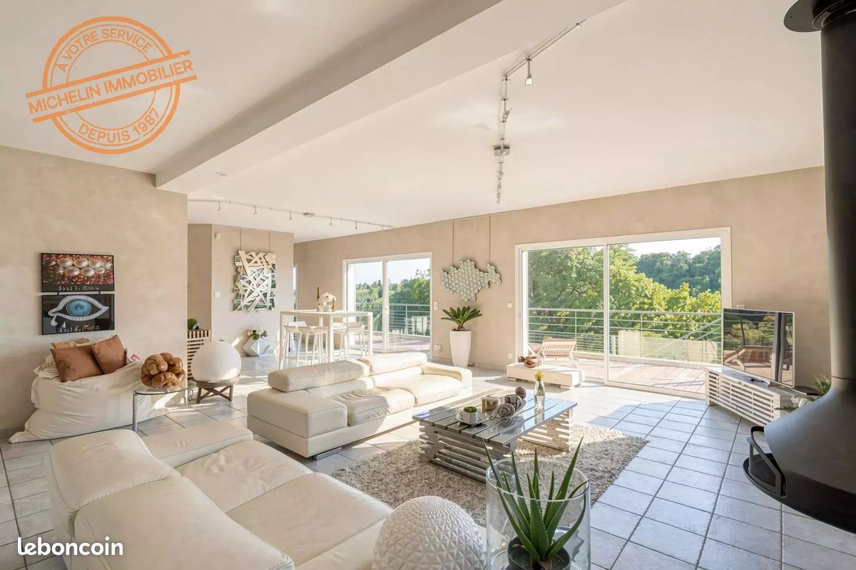 Maison 6 pièces 265 m² · à Saint-Didier-au-Mont-d'Or · 265 m² · 1 720 000 €