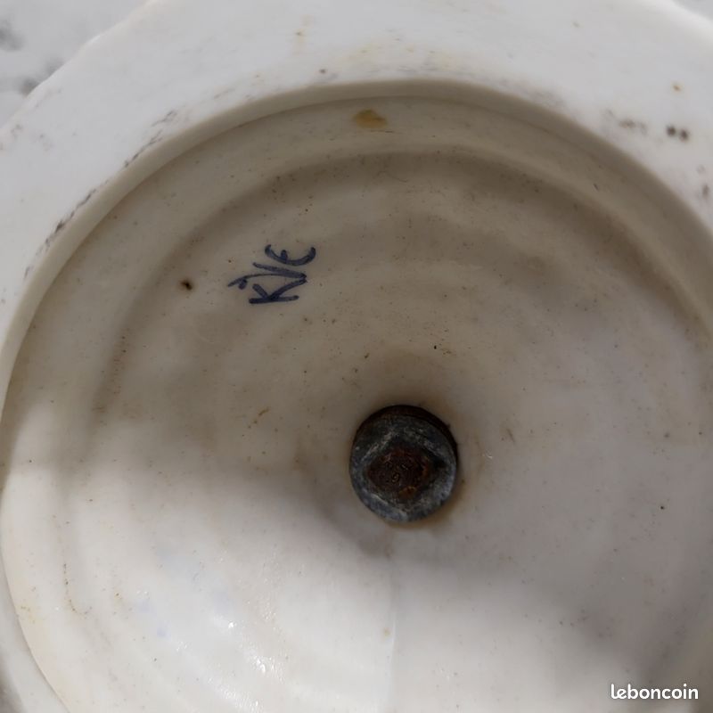 Vase biscuit 19ème Napoléon III (image 5)