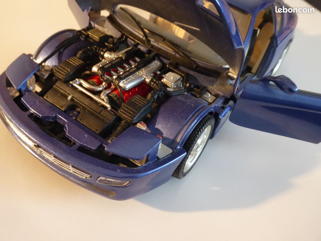 Ferrari 456 Gt bleu Foncé 1/18 Burago - Collection