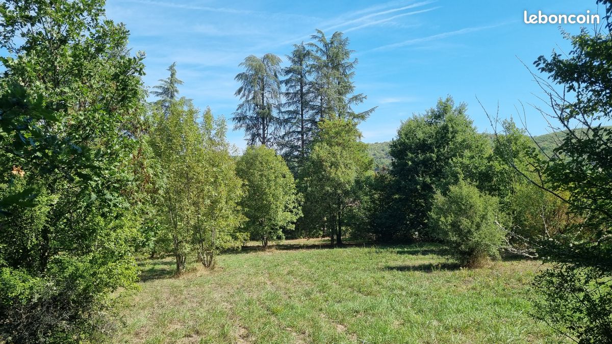 Terrain à bâtir à Pradines proche de Cahors · 80 000 €