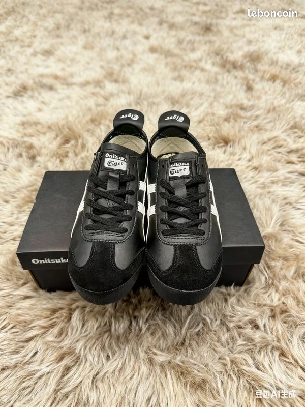 Onitsuka Tiger Noir Pointure 42 (image 2)