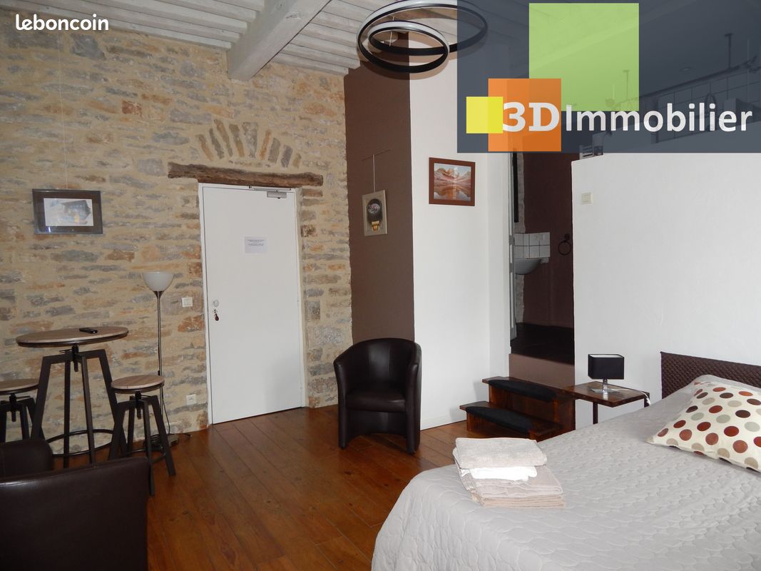 Maison 14 pièces 403 m² · à Château-Chalon · 403 m² · 750 000 €