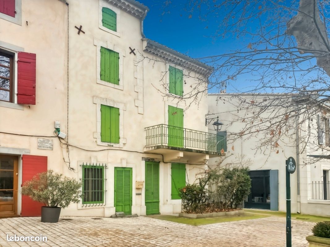 Maison 5 pièces 112 m² · à Eyguières · 112 m² · 168 000 €