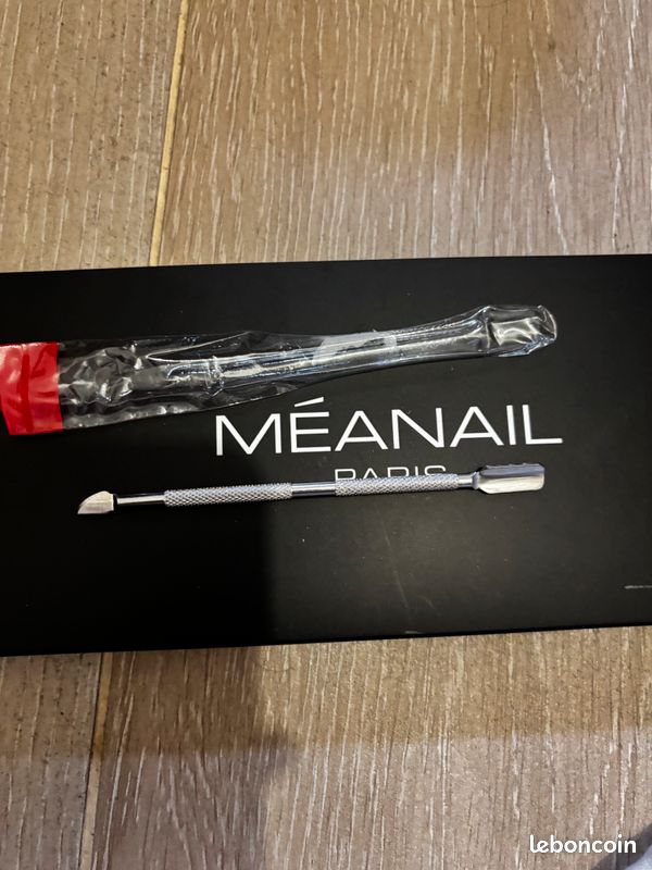 Lot de produit Méanails Paris (image 10)
