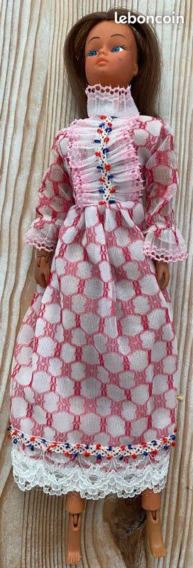 Robe Vintage Pour Poupée Barbie Des Années 70/80 – Collection Superstar Barbie