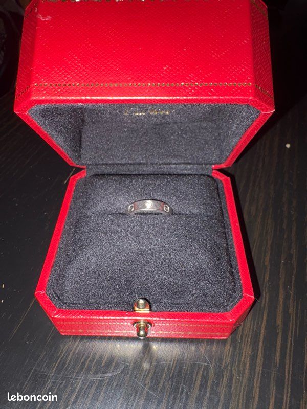 Bague cartier love alliance Montres Bijoux