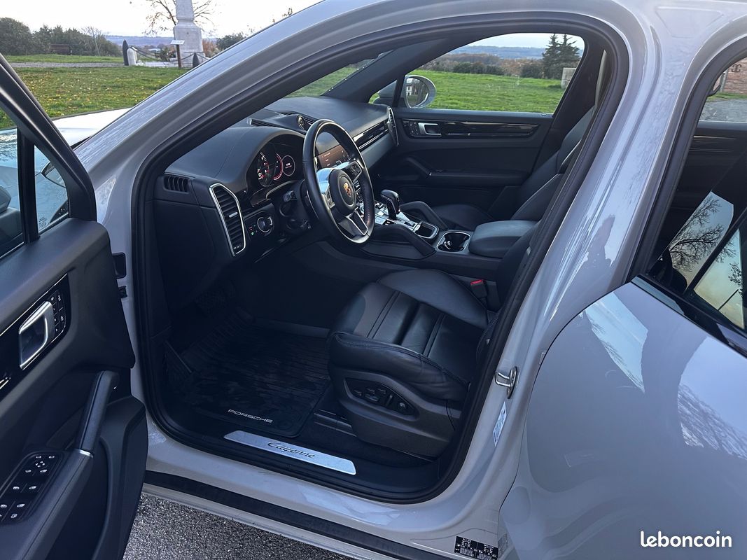 PORSCHE CAYENNE E-HYBRID 3.0 V6 462 ch (image 9)