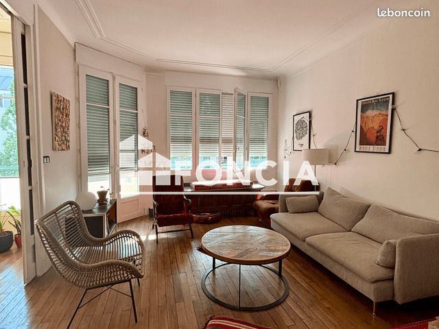 Appartement 5 pièces 104 m² · à Nantes · 104 m² · 1 450 €
