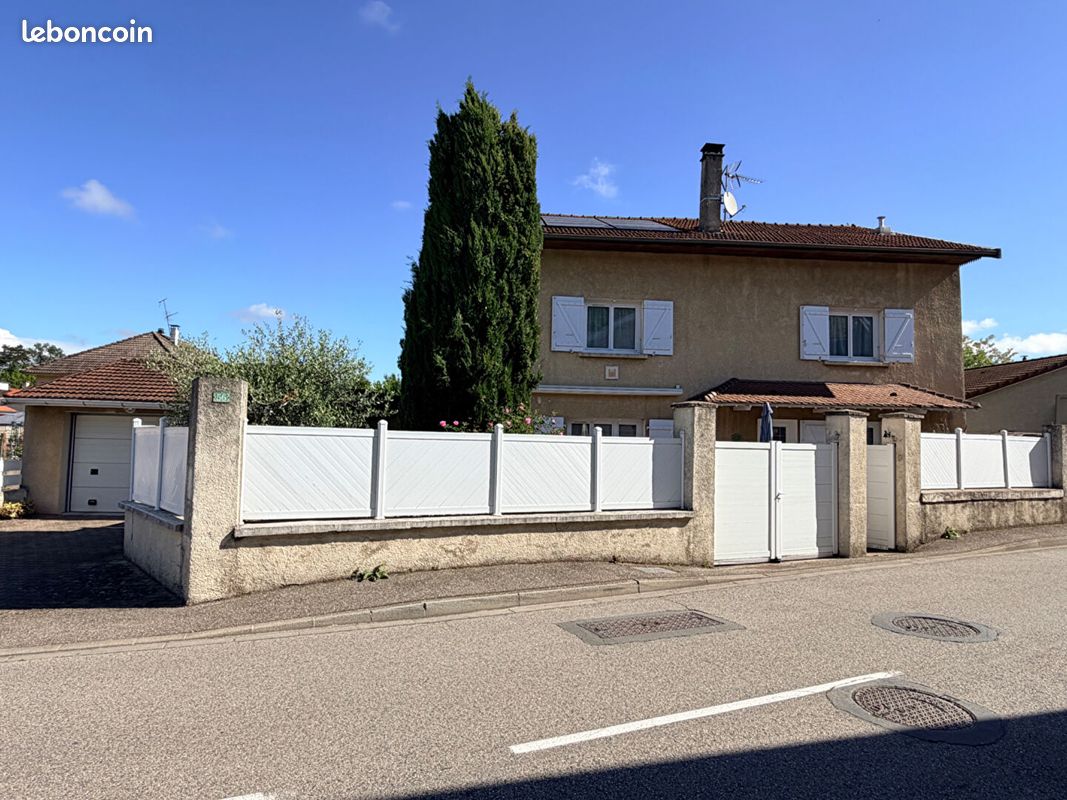 Maison 6 pièces 147 m² · à Vaulx-Milieu · 147 m² · 319 000 €