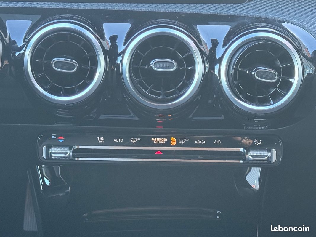 MERCEDES-BENZ CLASSE A 1.5 180 D 115 STYLE LINE 7G-DCT Bva - ATTELAGE (image 30)