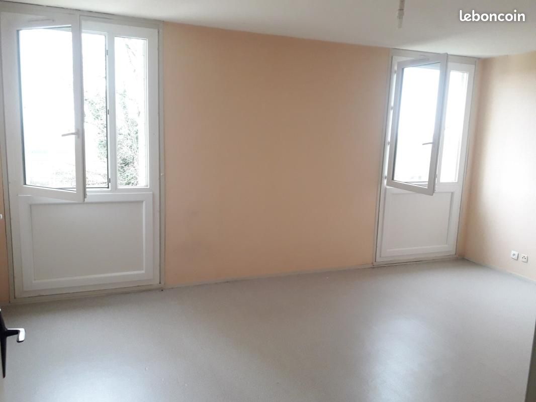 Appartement 1 pièce 33 m² · à Saulieu · 33 m² · 265 €/mois