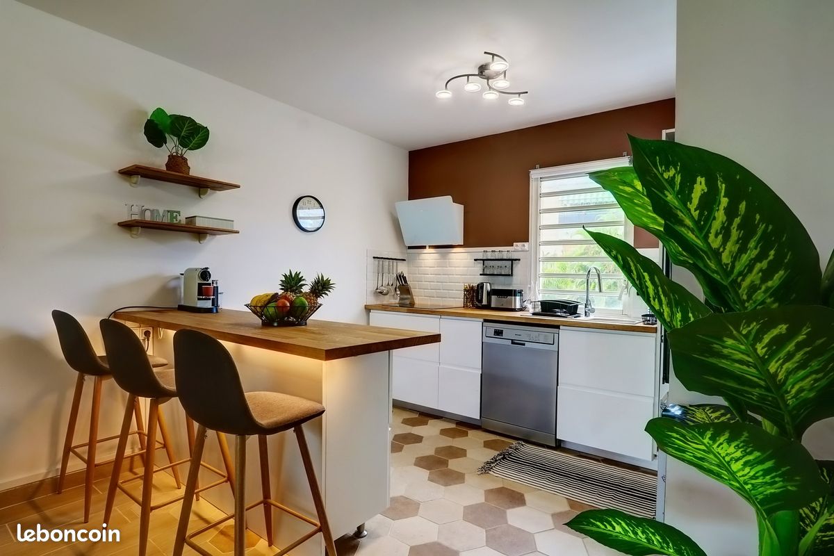 Appartement 4 pièces 100 m² · à L'Étang-Salé · 100 m² · 1 545 €/mois