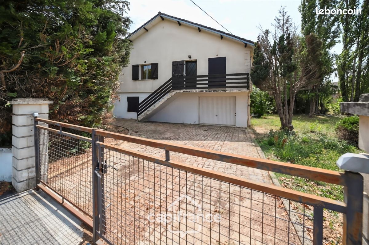 Maison 5 pièces 113 m² · à Beaufort-Orbagna · 113 m² · 125 000 €