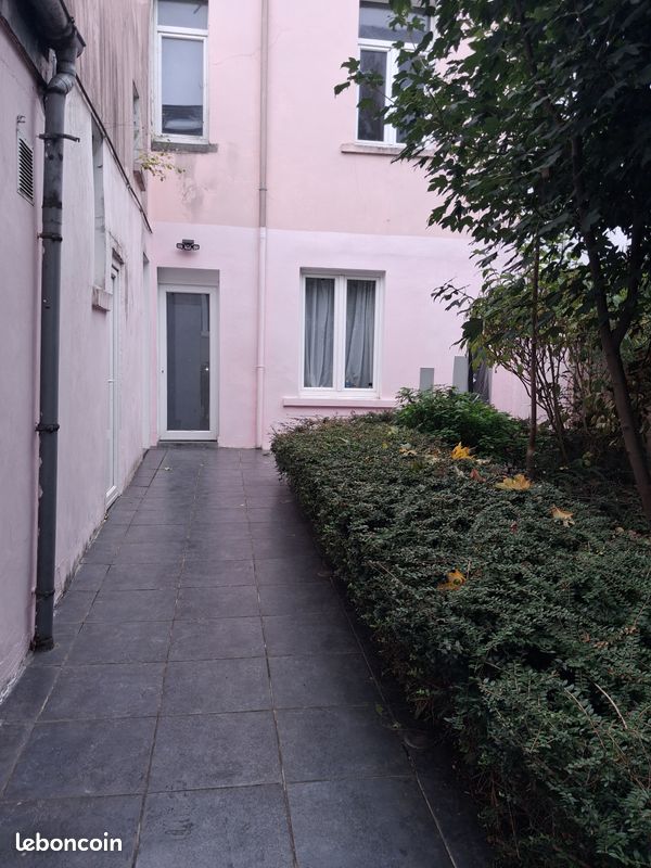 Appartement 7 pièces 140 m² · à Roncq · 140 m² · 270 000 €