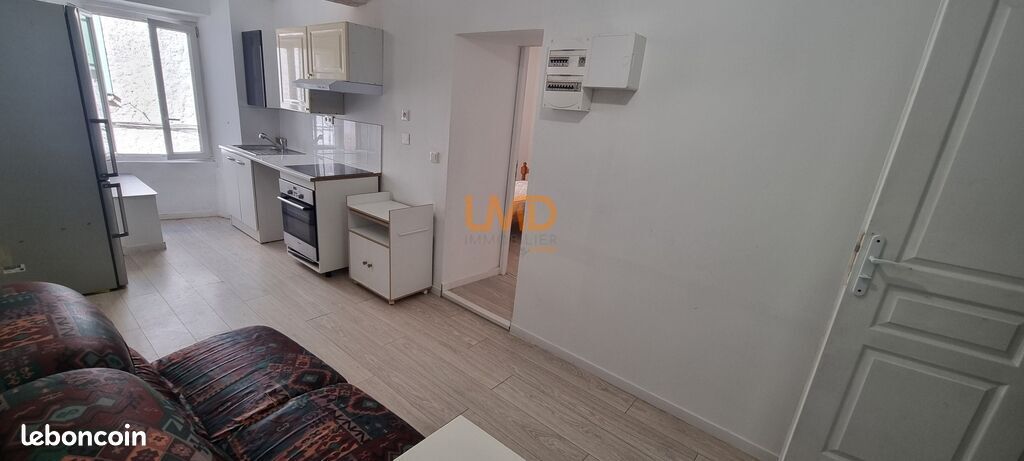Maison 4 pièces 107 m² · à Ampus · 107 m² · 151 000 €