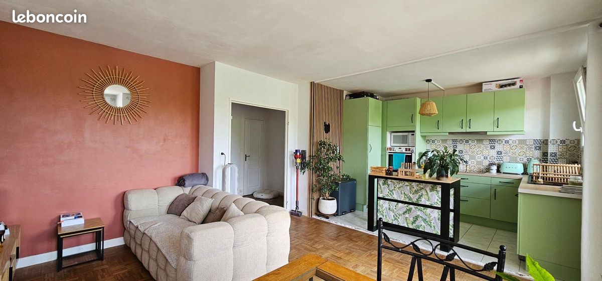 Appartement 4 pièces 78 m² · à Loudun · 78 m² · 82 000 €