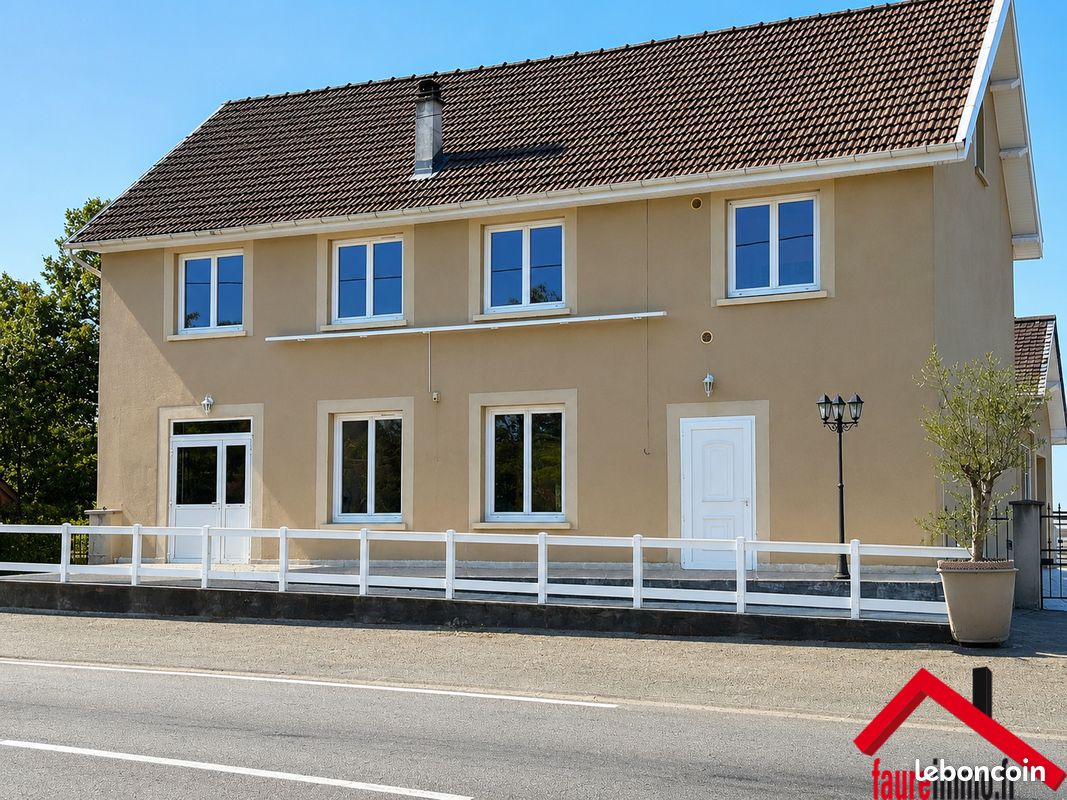 Maison 6 pièces 232 m² · à Brive-la-Gaillarde · 232 m² · 187 250 €