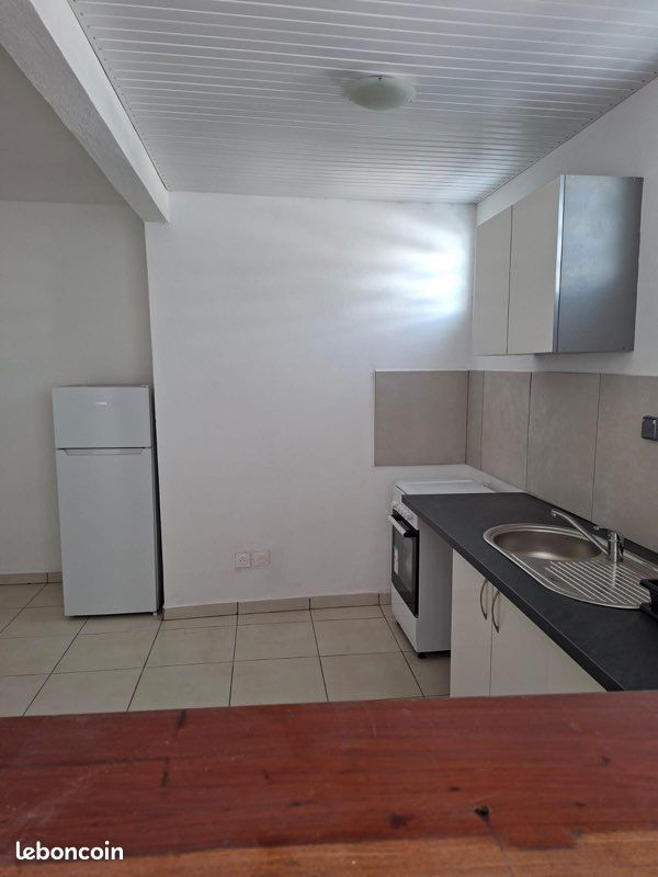 Appartement 2 pièces 40 m² · à Fort-de-France · 40 m² · 750 €/mois
