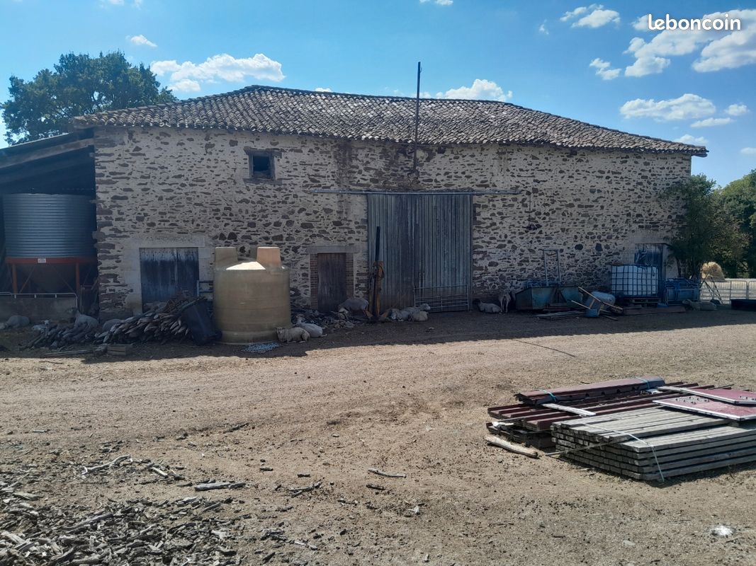 Maison 11 pièces 170 m² · à Val-d'Oire-et-Gartempe · 170 m² · 280 000 €