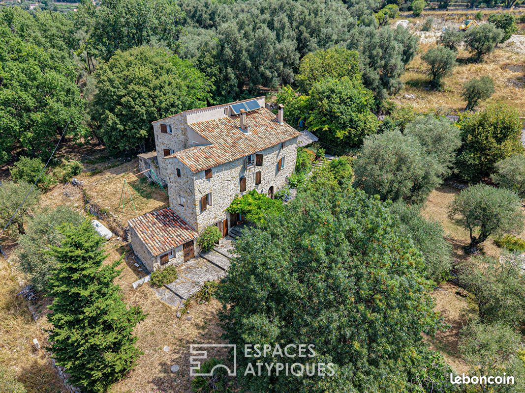 Maison 10 pièces 270 m² · à Opio · 270 m² · 1 150 000 €