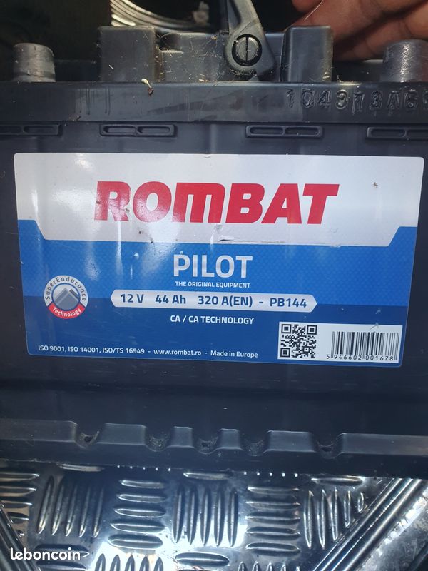 Rombat - Batterie voiture Rombat Pilot PB144 12V 44Ah 320A