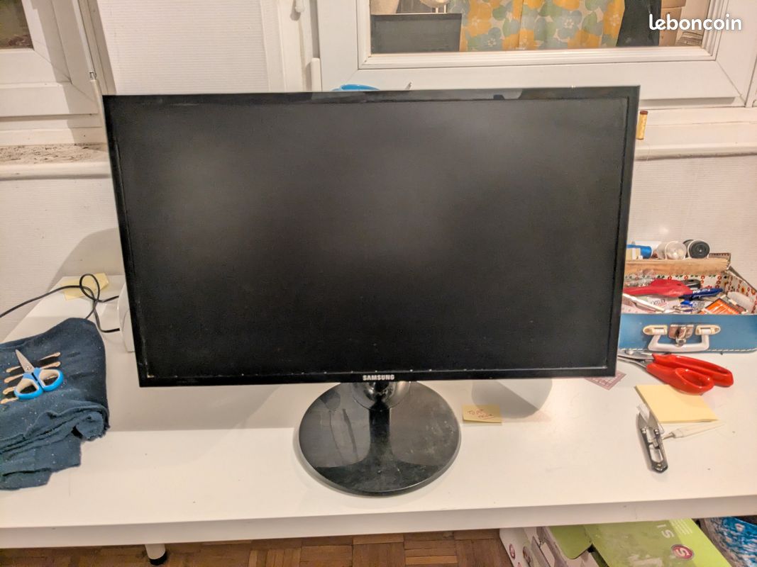 Écran Samsung S24F382FHU (24", Full HD) (image 1)