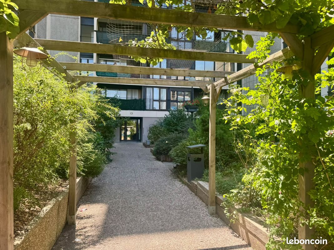 Appartement 2 pièces 60 m² · à Les Mureaux · 60 m² · 129 000 €