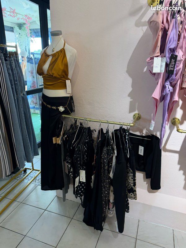 🔥 destockage total à perte – lot boutique femme + mobilier 2 500  🔥 (image 5)