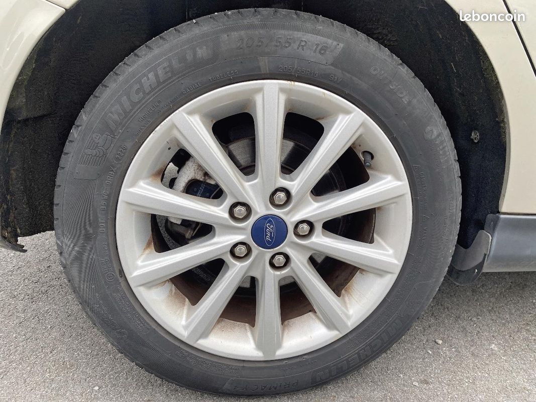 FORD FOCUS 1.5 ecoboost 182 titanium (image 32)
