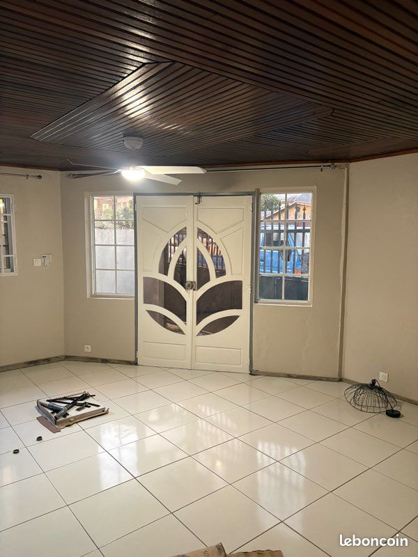 Appartement 3 pièces 45 m² · à Saint-Laurent-du-Maroni · 45 m² · 850 €