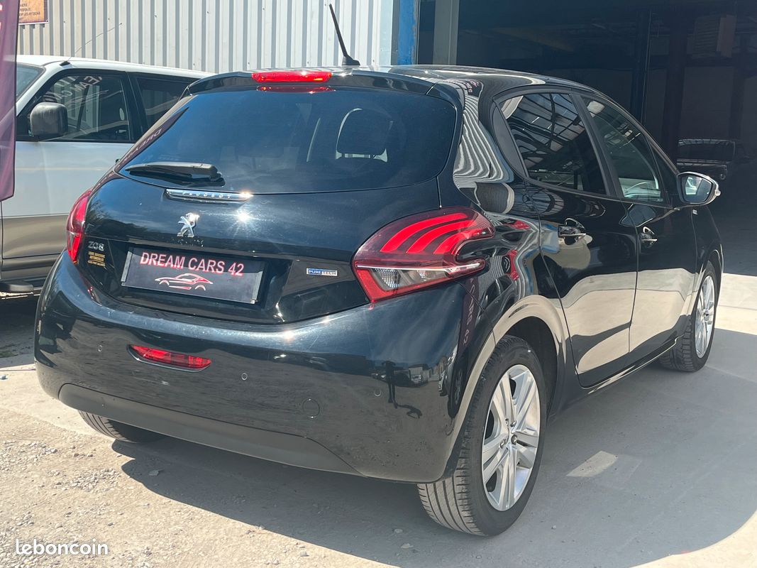 Peugeot 208 1.2 vti 82cv phase 2 107906km 2016 (image 4)