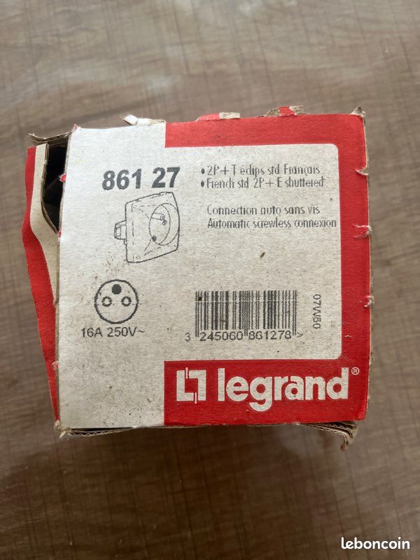 Prise Legrand référence 861 27 (image 4)