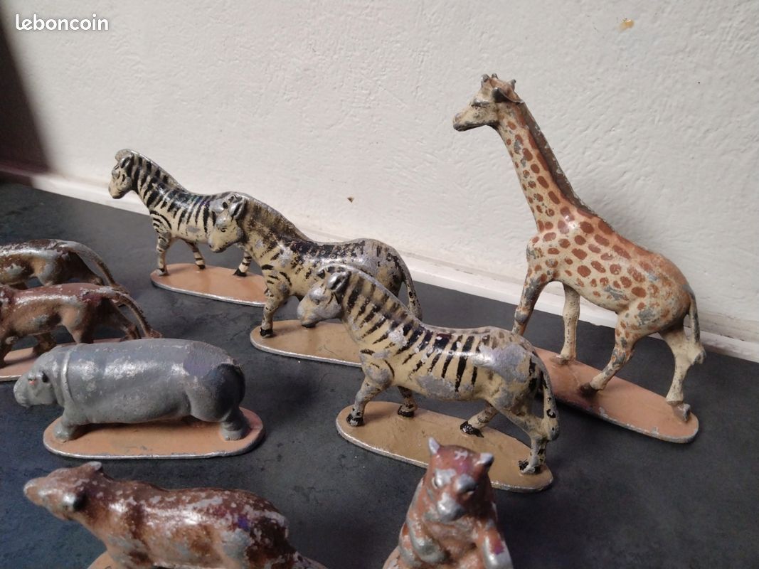 Diorama Starlux - Le Zoo Ou Le Cirque - Quiralu - Plastique Peint - Occasion