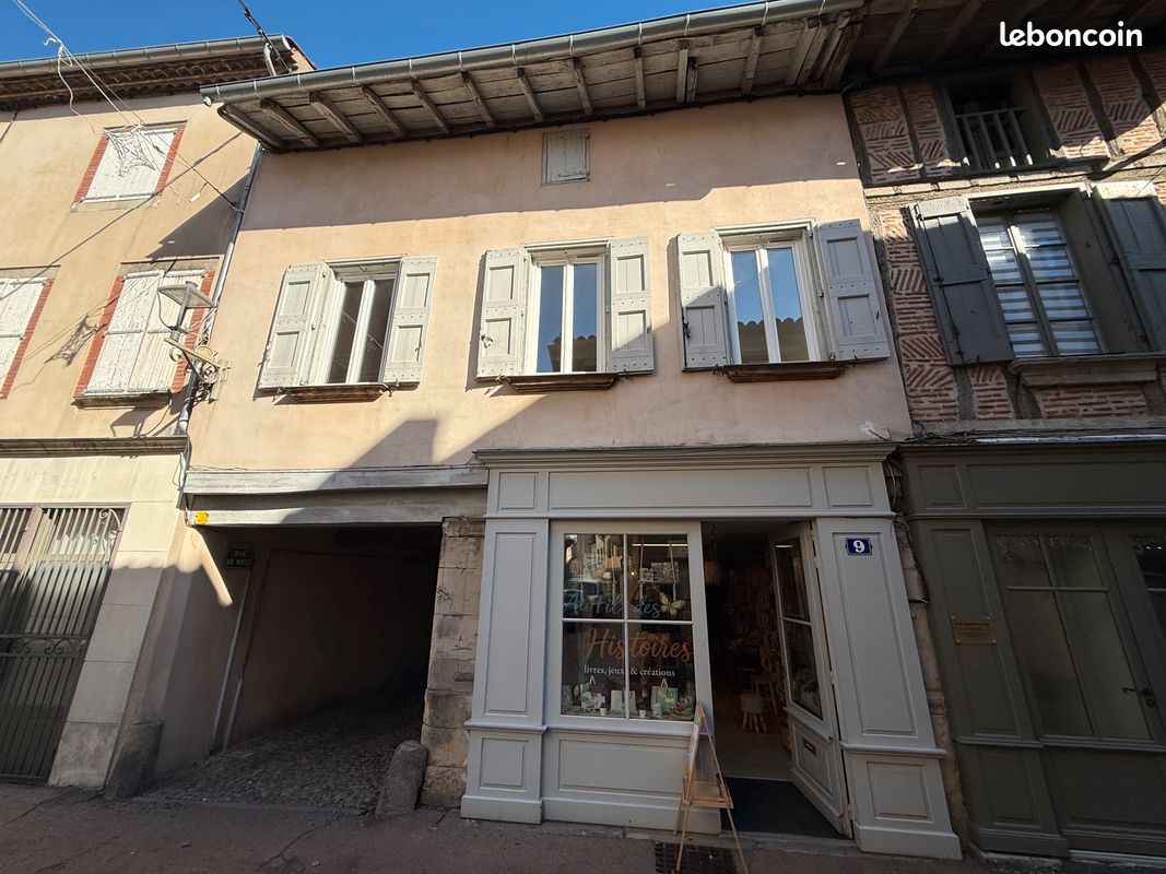 Immeuble 7 pièces 190 m² · à Labruguière · 190 m² · 175 000 €