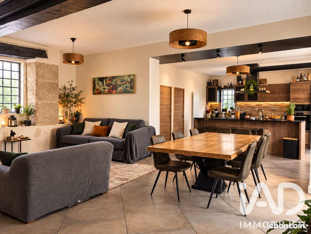 Maison 7 pièces 154 m² · à Le Pin · 154 m² · 450 000 €