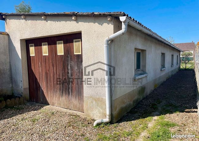 Parking/box 556 m² BREUIL LE VERT