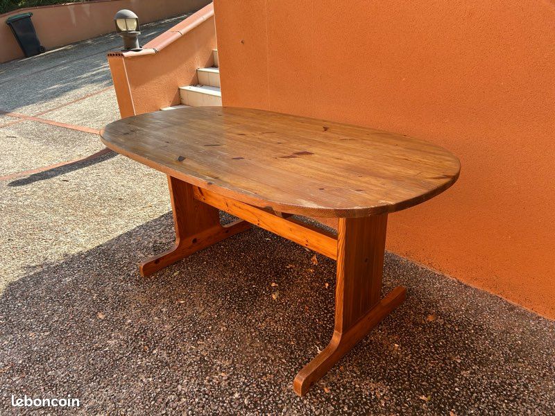 Table en pin massif (image 2)