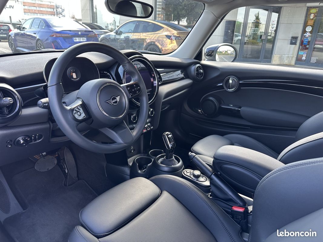 Mini Mini Essence 7 CV 1ère main 1.5i 136 Edition Camden BVA (image 9)