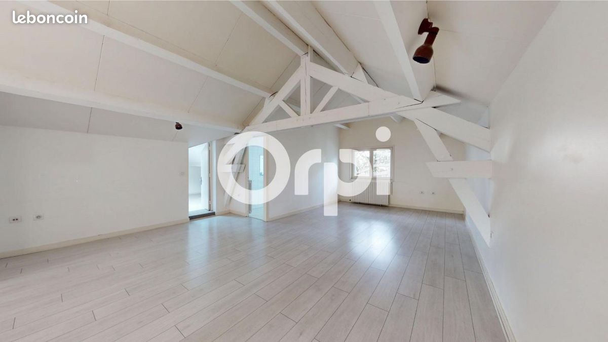 Maison a louer bron - 5 pièce(s) - 169 m2 - Surfyn