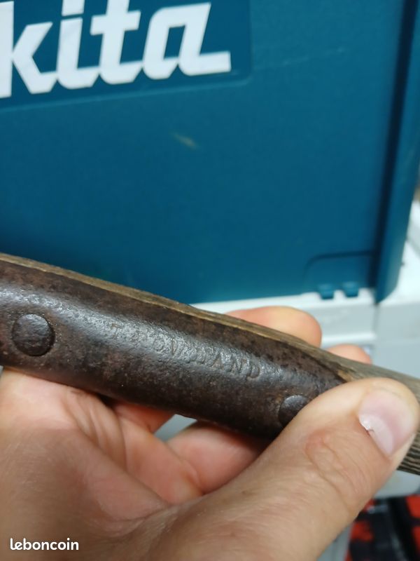 Pelle De Tranchée Militaire Roumaine Ancienne Avec étui En Cuir - Équipement De Terrain Guerre Froide, Occasion