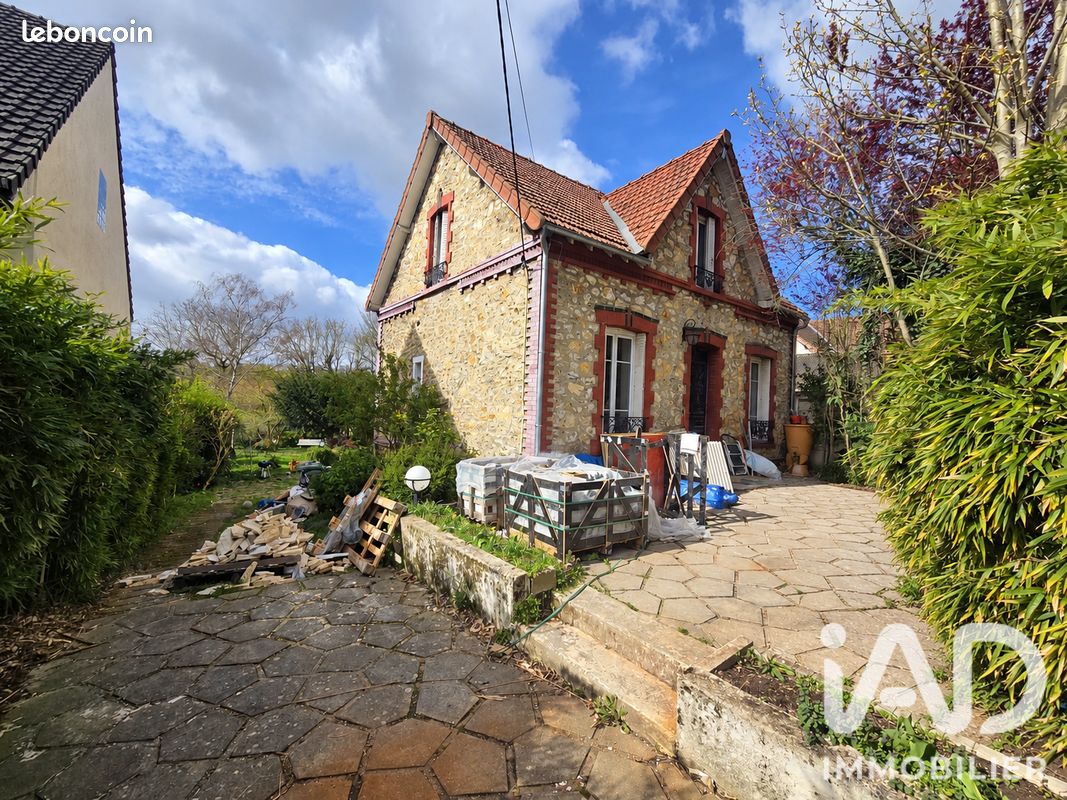 Maison 5 pièces 105 m² · à Ézanville · 105 m² · 389 000 €