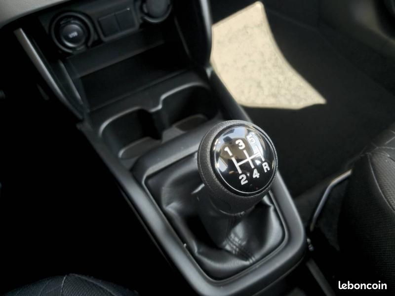Suzuki Swift 1.2 Hybrid 83ch Avantage (image 20)
