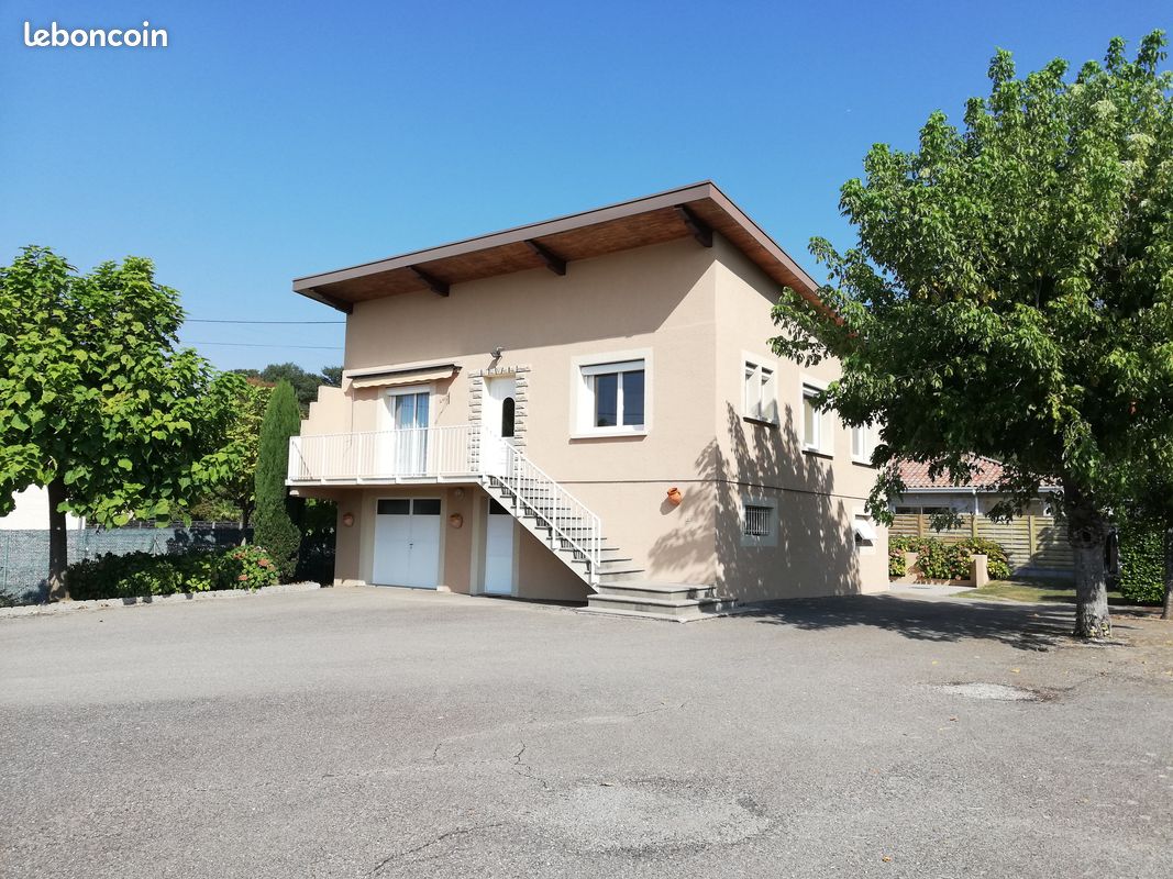 Maison 4 pièces 85 m² · à Saint-Georges-d'Espéranche · 85 m² · 1 100 €/mois