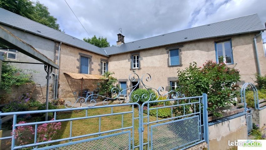 Maison 5 pièces 140 m² · à Vitrac · 140 m² · 204 500 €
