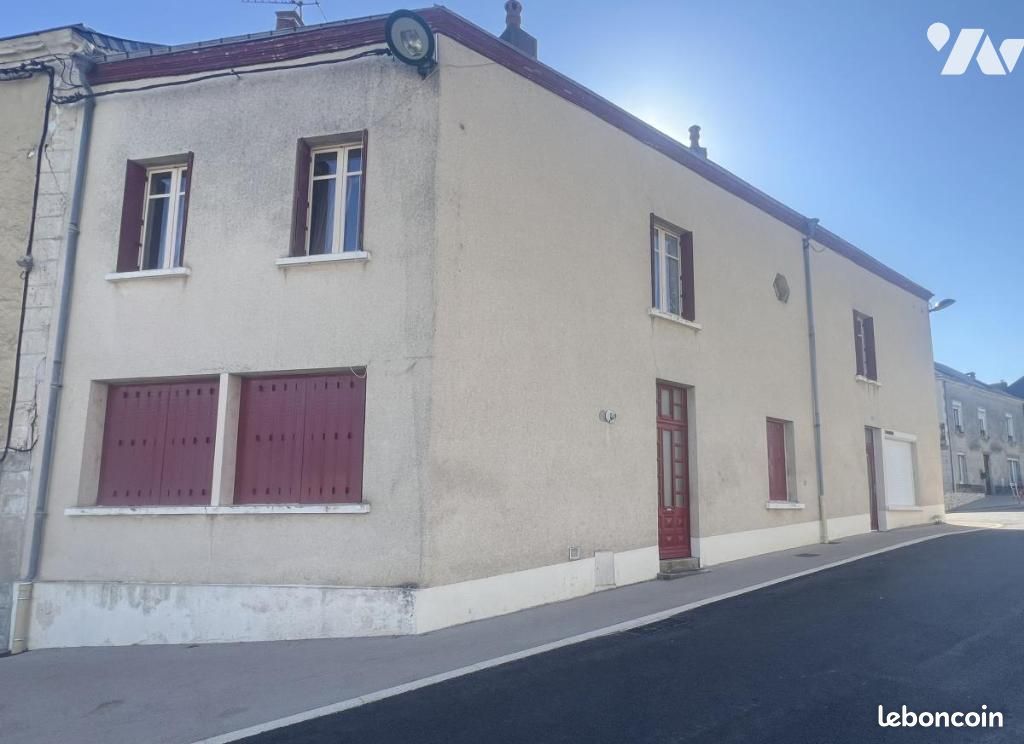 Maison 8 pièces 167 m² · à Vaiges · 167 m² · 125 300 €