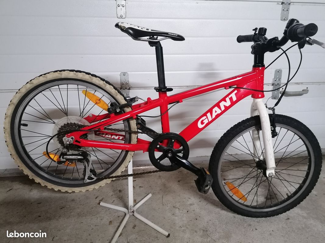 VTT GIANT XTC 20 pouces (6 à 9 ans) (image 1)