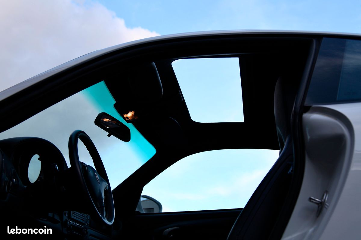 Porsche 911 996 Carrera 4S Tiptronic S (image 12)