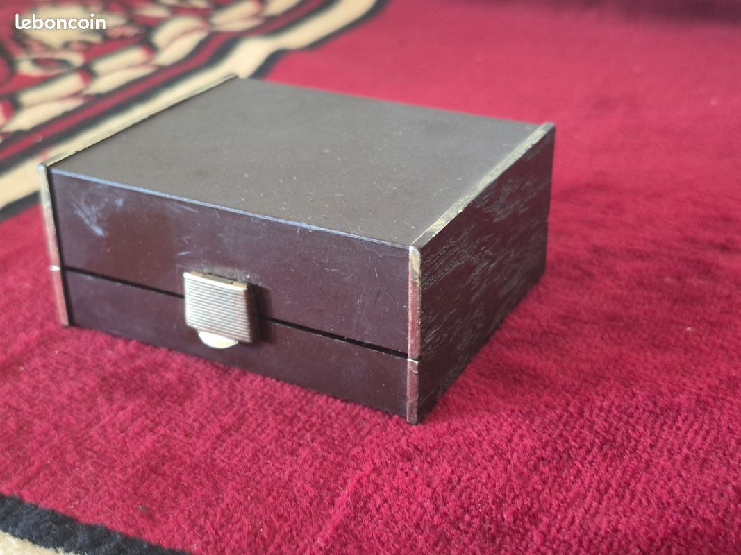 Vintage Boite /Box/Ecrin Poiray Pour Montre - IT Vintage Boite /Box/Ecrin Poiray Pour Montre - IT