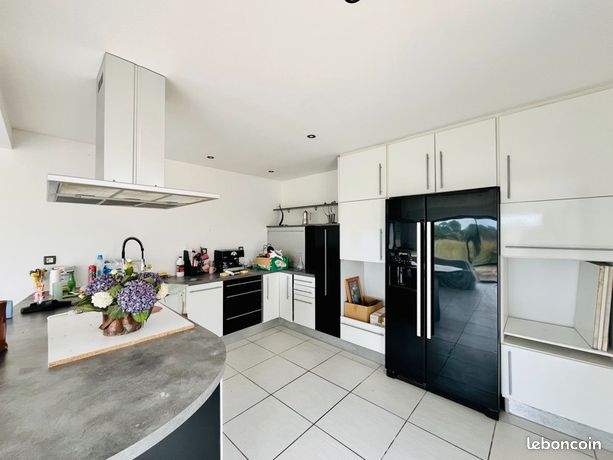 Maison 7 pièces 166 m²